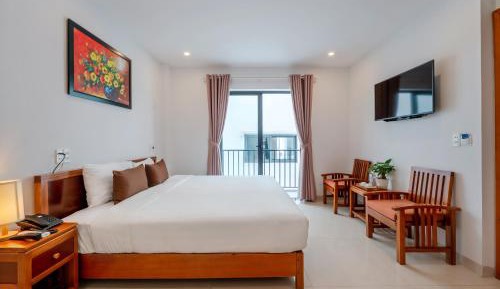 Double or Twin Room with View