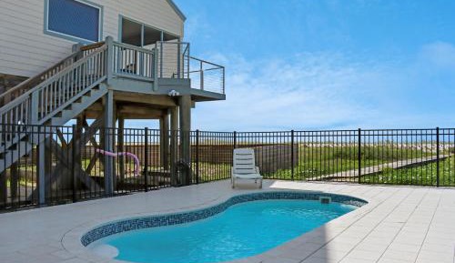 Three-Bedroom Holiday Home 