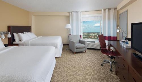 Guest room, 2 Queen, High floor