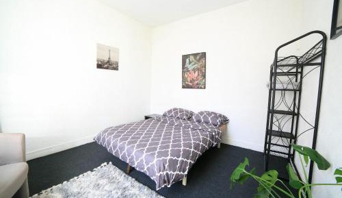 Double Room with Shared Bathroom