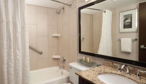 Superior King Suite