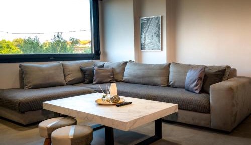 Apartment with Garden View