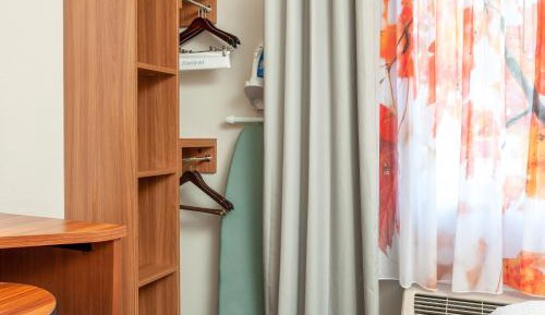 Queen Room with Two Queen Beds - Mobility and Hearing Access
