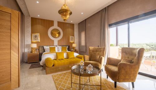 Suite with Pool View