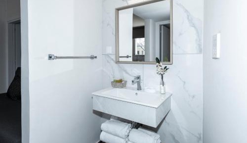Deluxe Family Suite