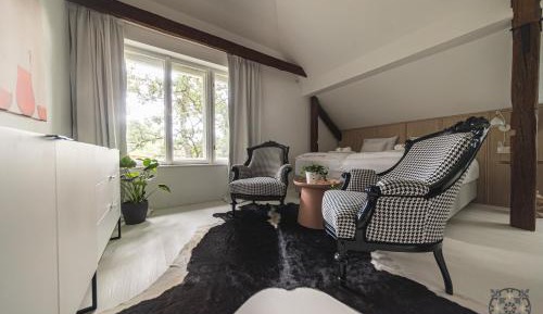 Large Double or Twin Room