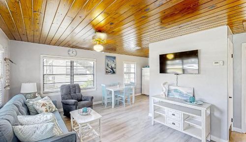 One Bedroom Apartment