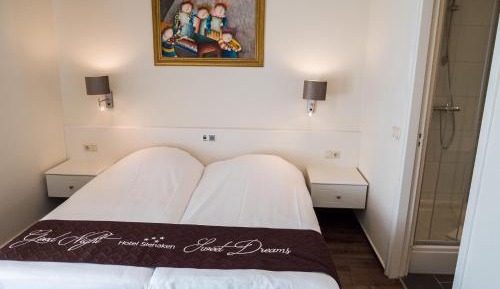 Two-Room Apartment with Four Single Beds - Non-Smoking