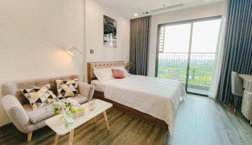 Apartment with Balcony