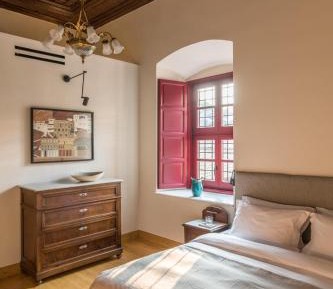 Superior King Room