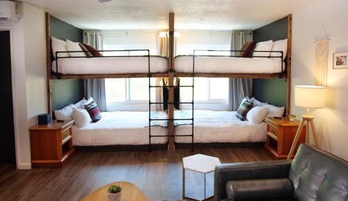 Deluxe Family Suite