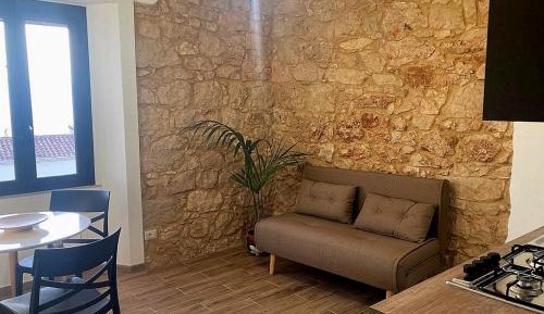 Apartment with Mountain View