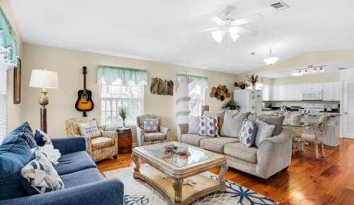 Three-Bedroom Holiday Home 