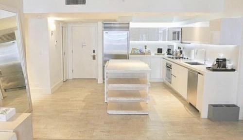 Deluxe Suite with Sea View