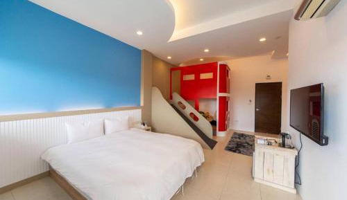 Deluxe Double or Twin Room