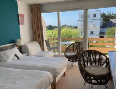 Superior Double or Twin Room with Terrace