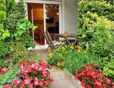 Apartment with Garden View