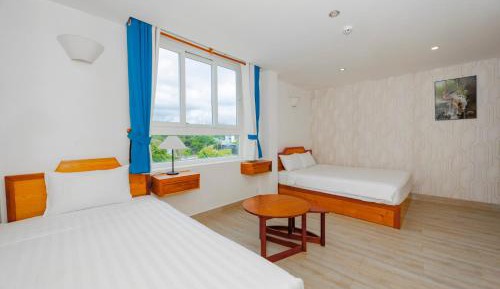 Triple Room with Mountain View