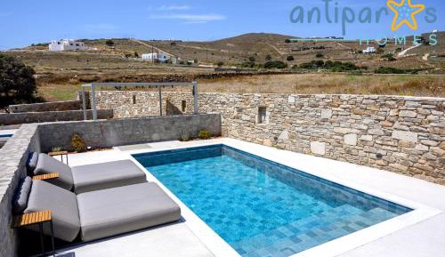 Elegant Villa with Private Pool