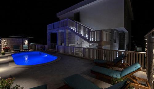 One-Bedroom Villa