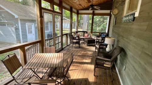Three-Bedroom Holiday Home 