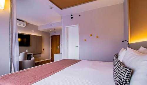 Queen Suite