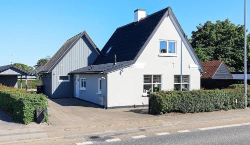 Three-Bedroom Holiday Home 