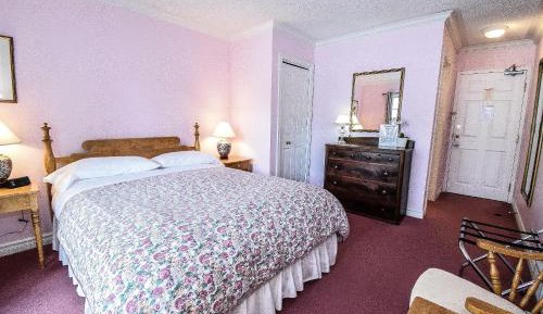 Queen Room with Balcony