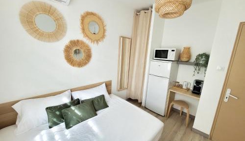 Double Room with Shared Bathroom
