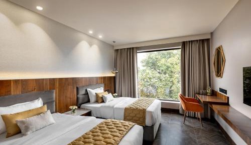 Large Double or Twin Room