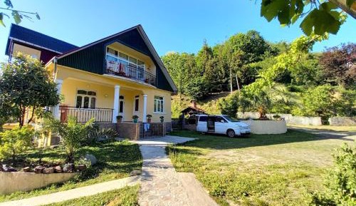 Villa with Garden View