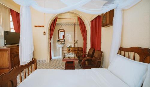 Deluxe Double Room with Bath
