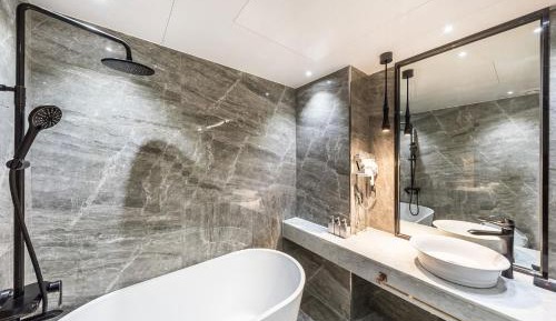 Twin Room with Bathroom