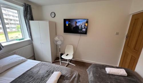 Triple Room with Shared Bathroom
