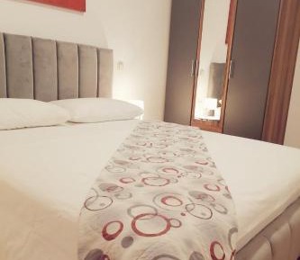 Two Bedroom Apartment with Terrace and Sea View