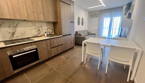 One-Bedroom Apartment with Lake View