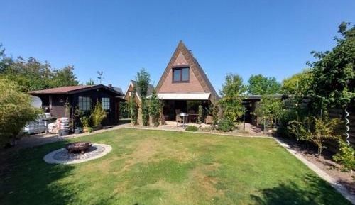 One-Bedroom Holiday Home