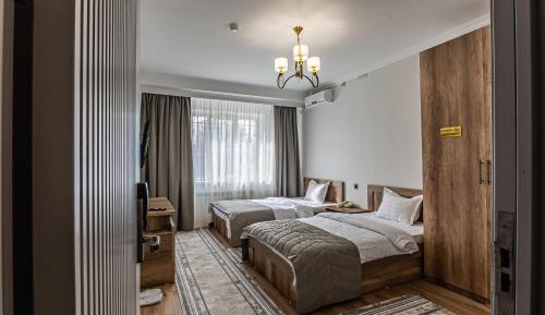 Twin Room with Shower
