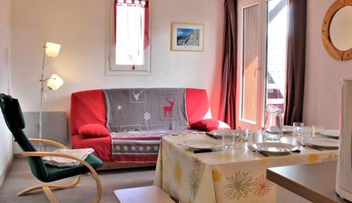 Apartment (6 Adults)
