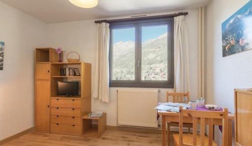 Apartment (2 Adults)