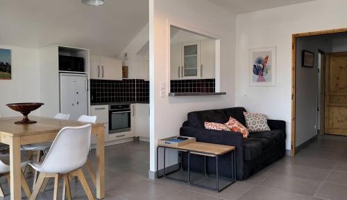 Apartment (6 Adults)