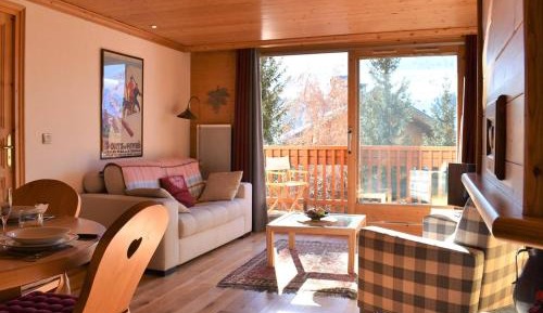 Apartment (2 Adults)