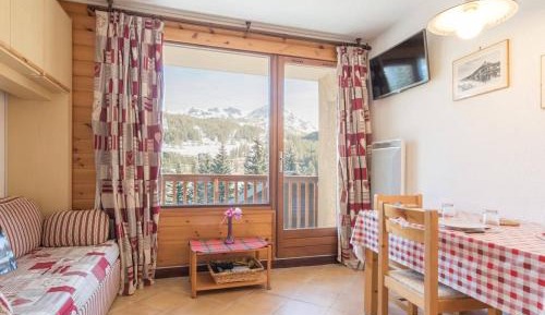 Apartment (3 Adults)