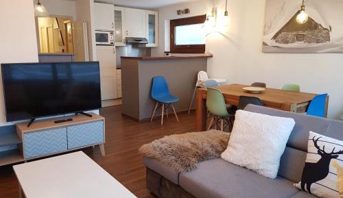 Apartment (8 Adults)