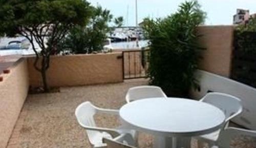 Apartment (4 Adults)