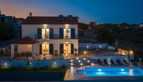 Villa with Private Pool