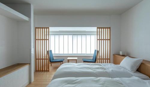 Twin Room with Shared Bathroom