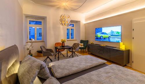 Superior One-Bedroom Apartment