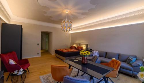 Superior One-Bedroom Apartment