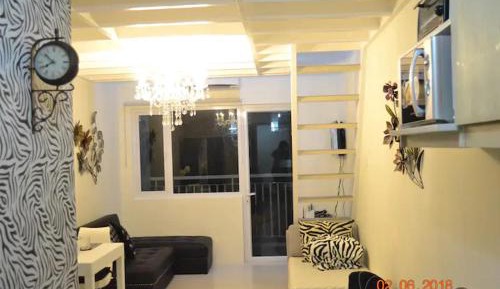 Studio with Balcony